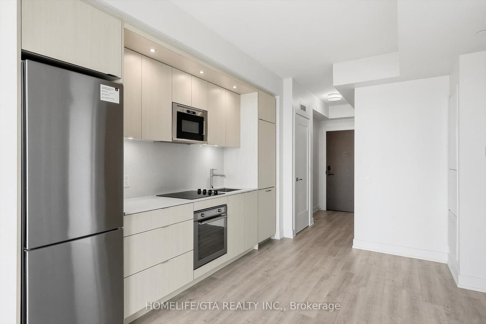 30 Inn On the Park Drive, Unit 3207 thumbnail 14