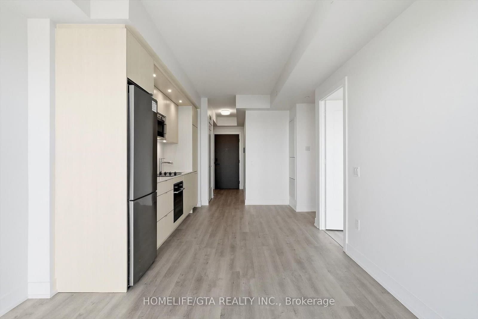 30 Inn On the Park Drive, Unit 3207 thumbnail 18