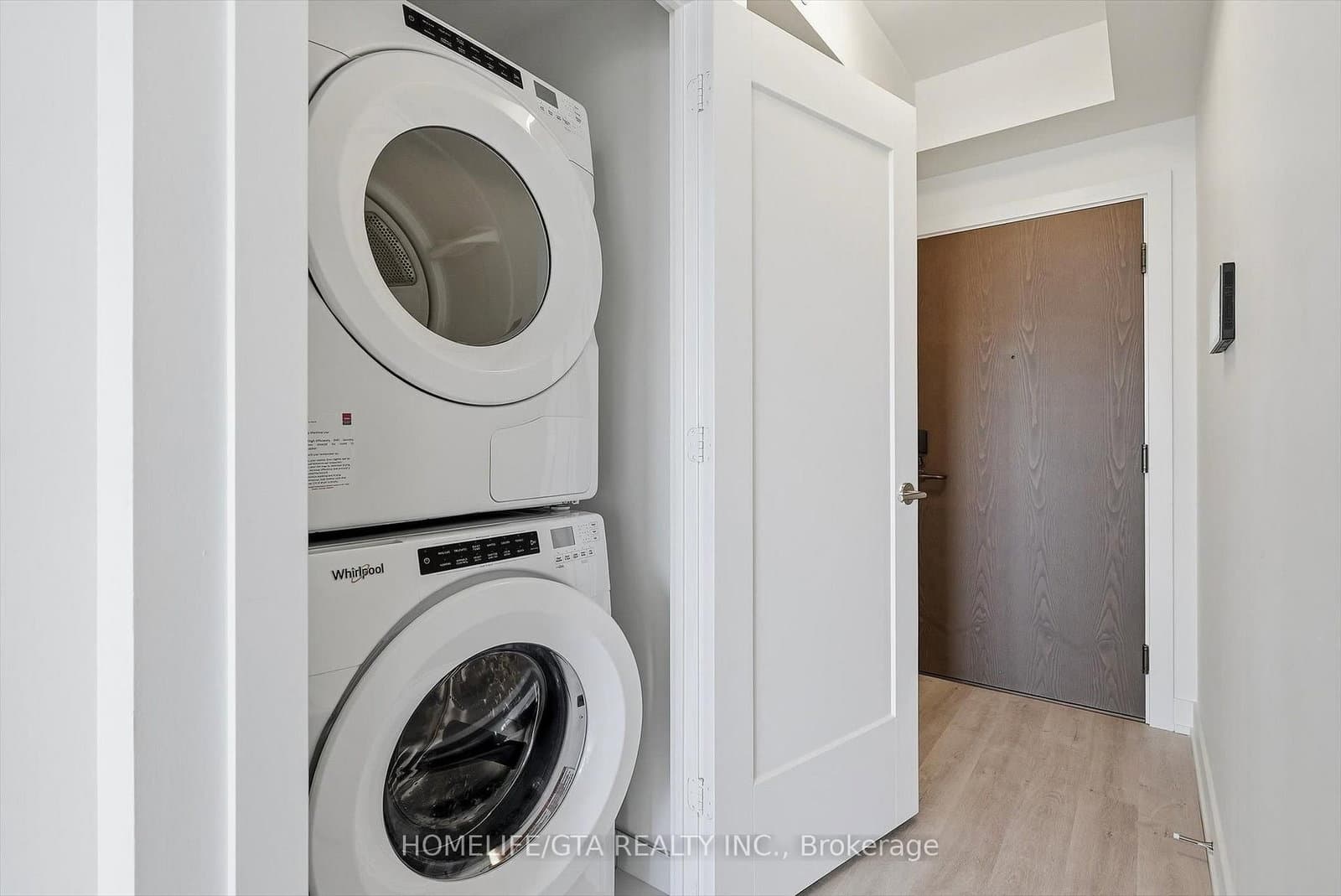 30 Inn On the Park Drive, Unit 3207 thumbnail 25