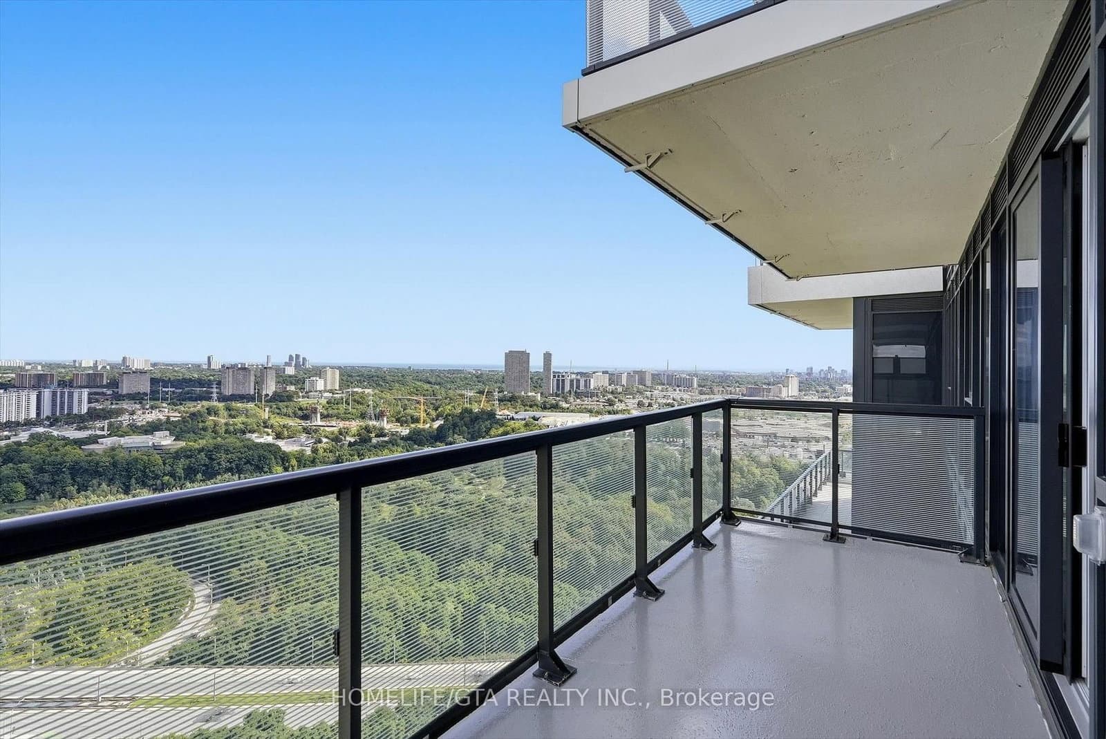 30 Inn On the Park Drive, Unit 3207 thumbnail 27