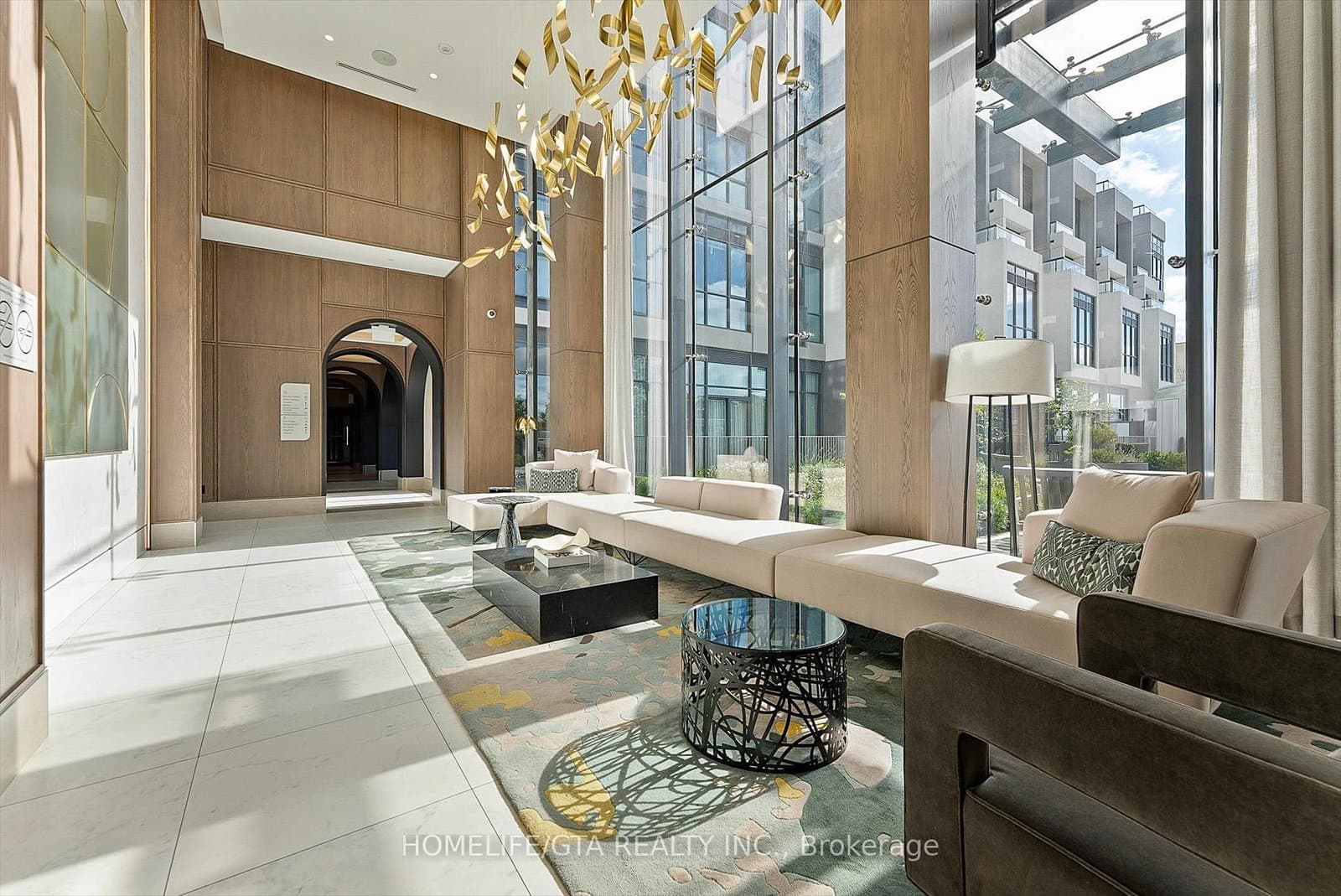 30 Inn On the Park Drive, Unit 3207 thumbnail 4