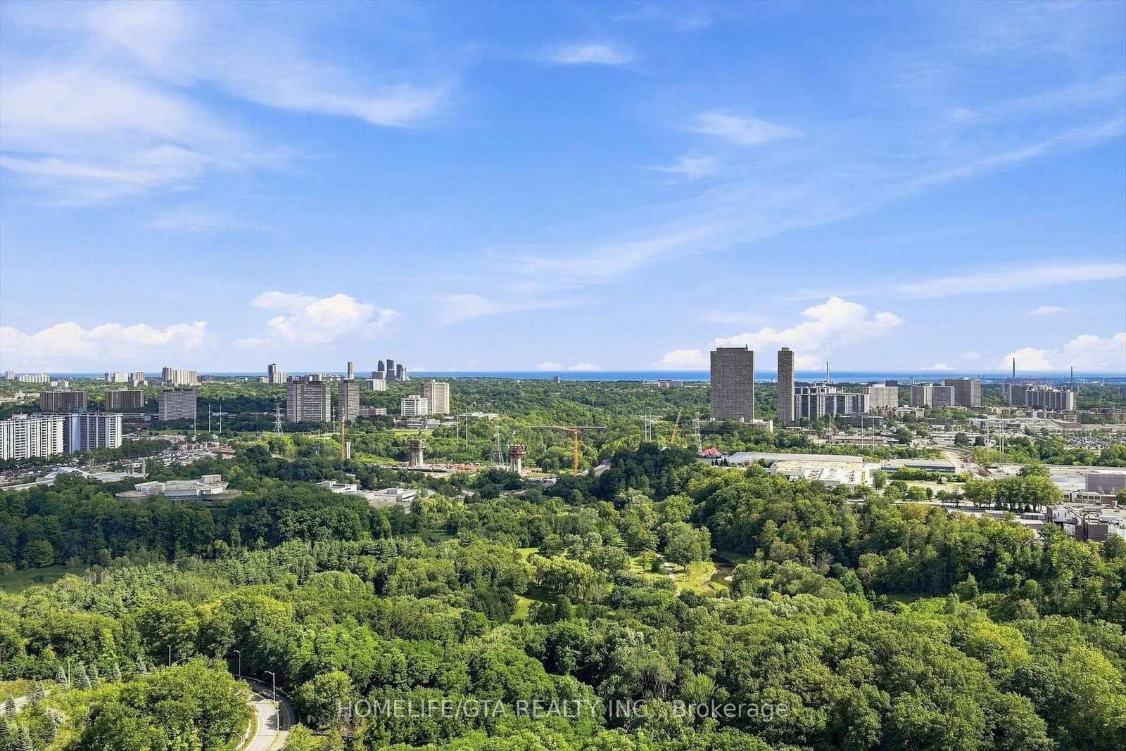 30 Inn On the Park Drive, Unit 3207 thumbnail 5