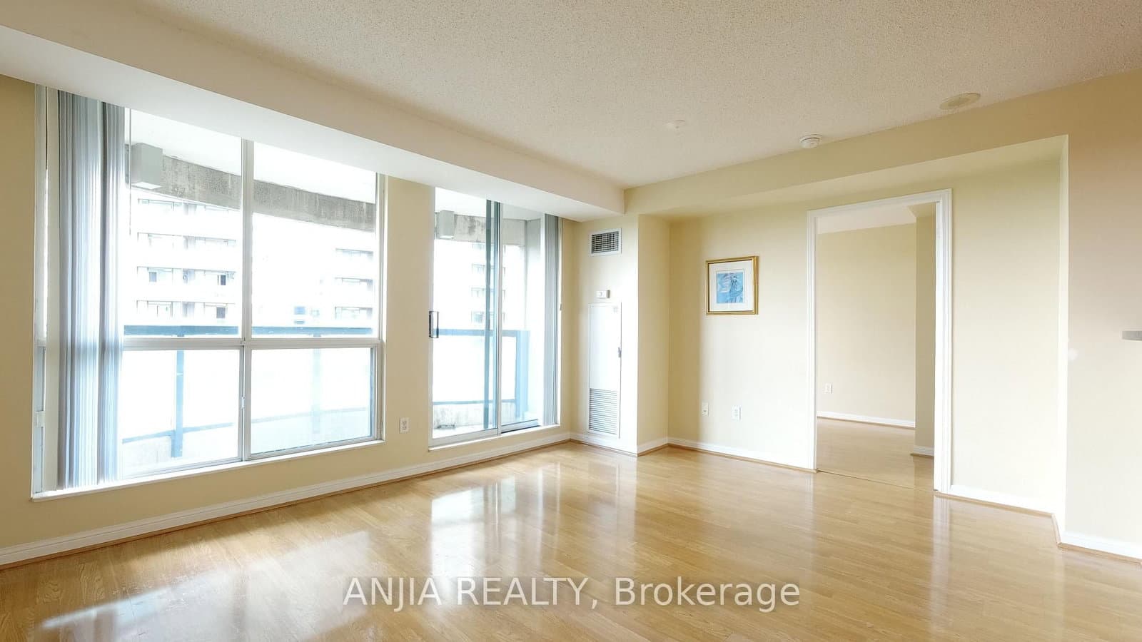 23 Lorraine Drive, Unit 611 thumbnail 10