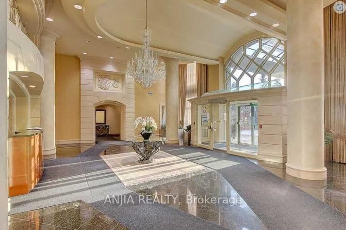 23 Lorraine Drive, Unit 611 thumbnail 13