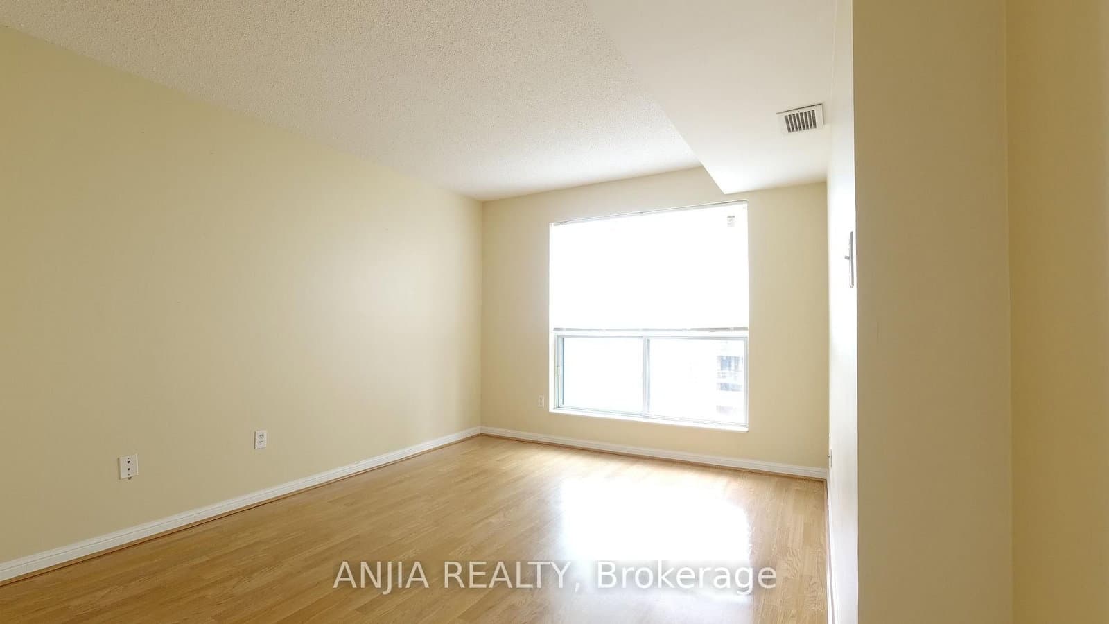 23 Lorraine Drive, Unit 611 thumbnail 7