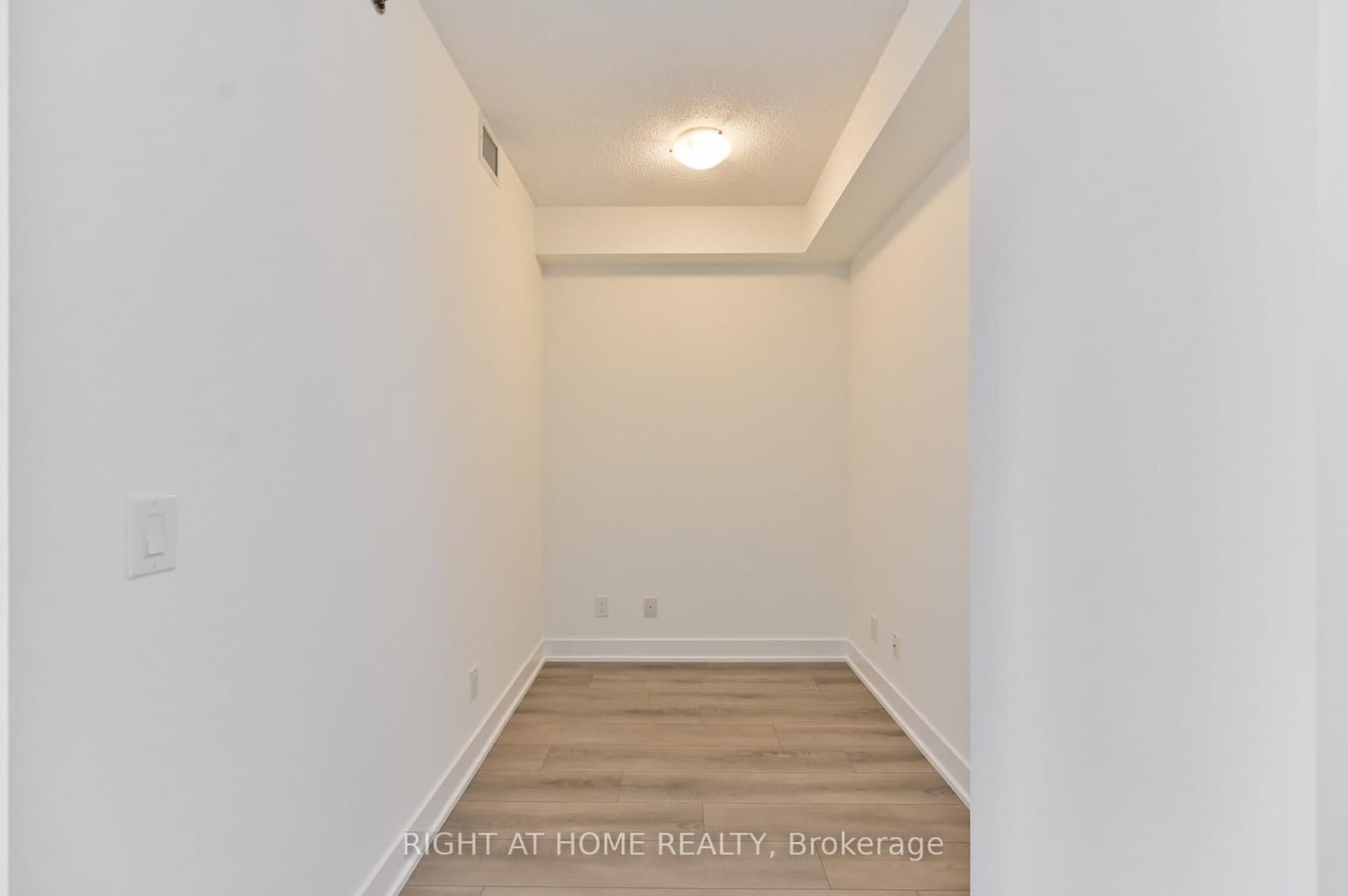 318 Richmond Street W, Unit 3506 thumbnail 11