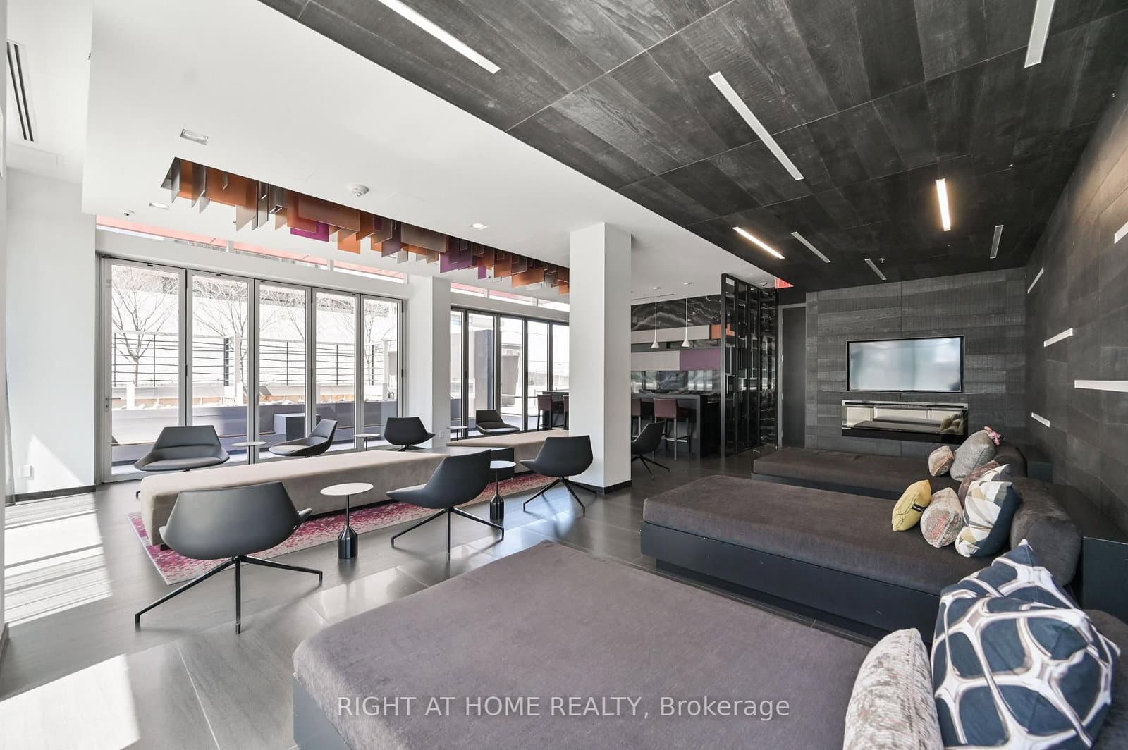 318 Richmond Street W, Unit 3506 thumbnail 17