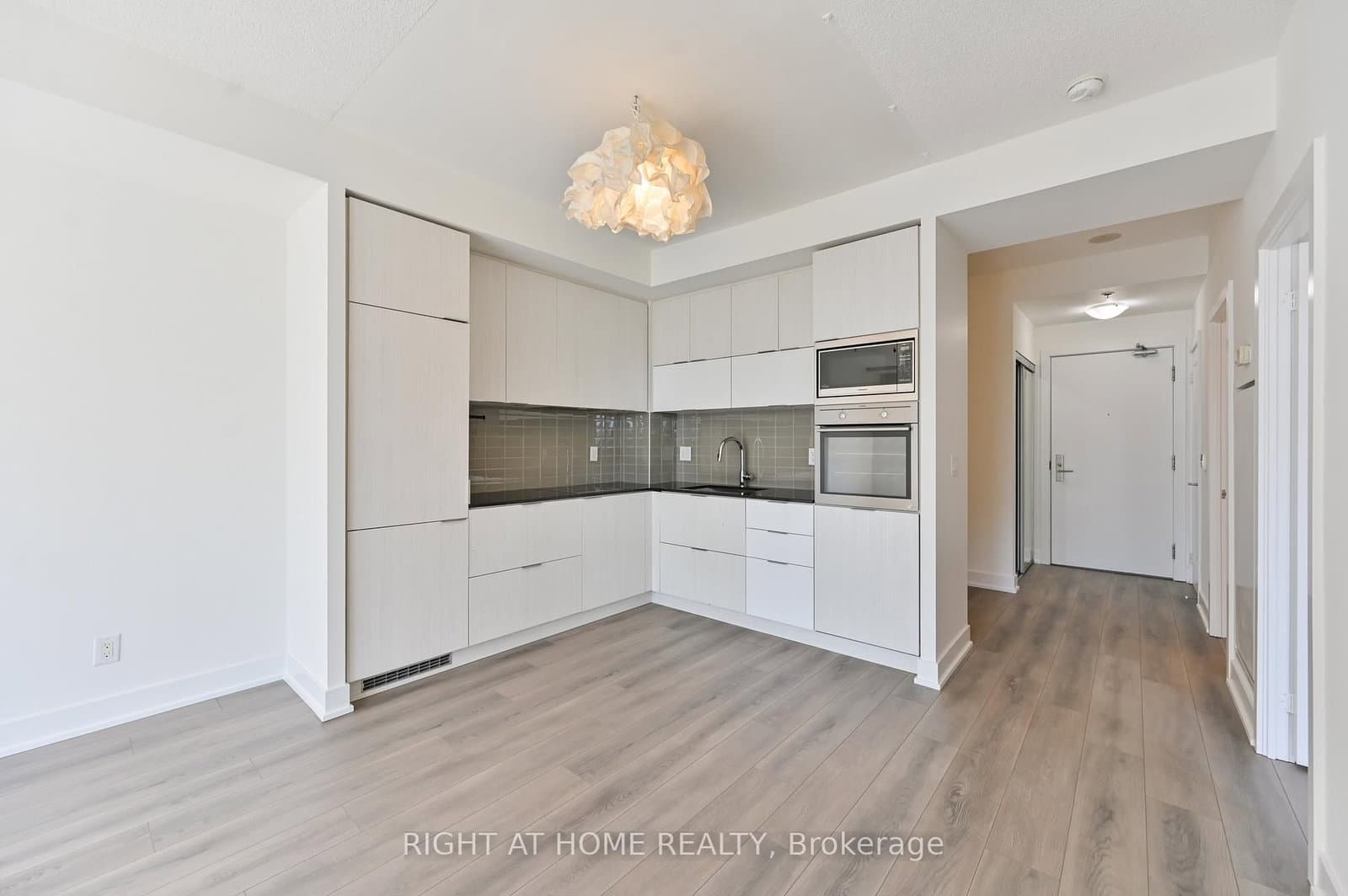 318 Richmond Street W, Unit 3506 thumbnail 4