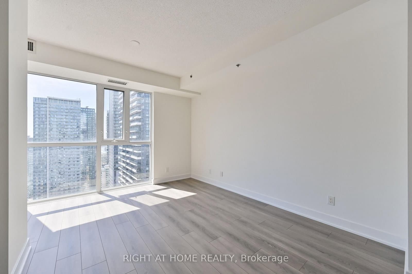 318 Richmond Street W, Unit 3506 thumbnail 6