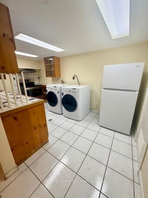 180 Cottingham Street, Unit Basement thumbnail 2