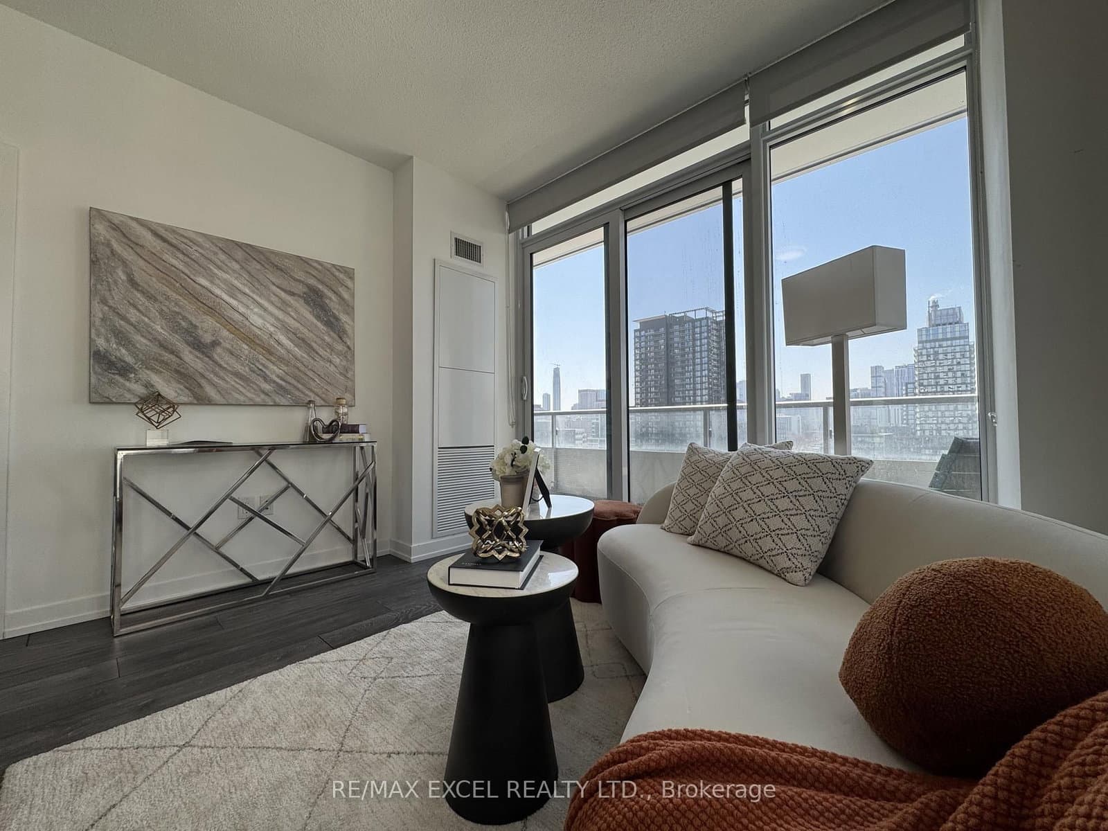 225 Sumach Street, Unit 1009 thumbnail 11