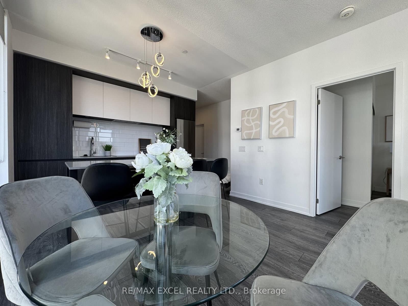 225 Sumach Street, Unit 1009 thumbnail 12