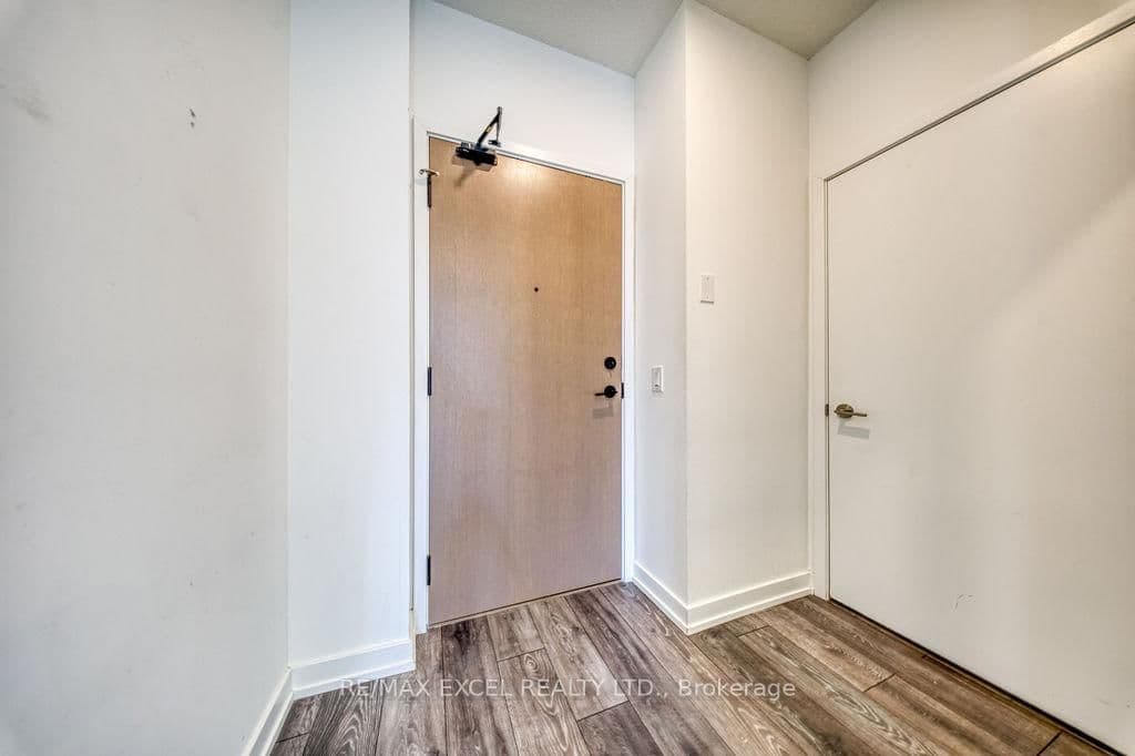 225 Sumach Street, Unit 1009 thumbnail 21