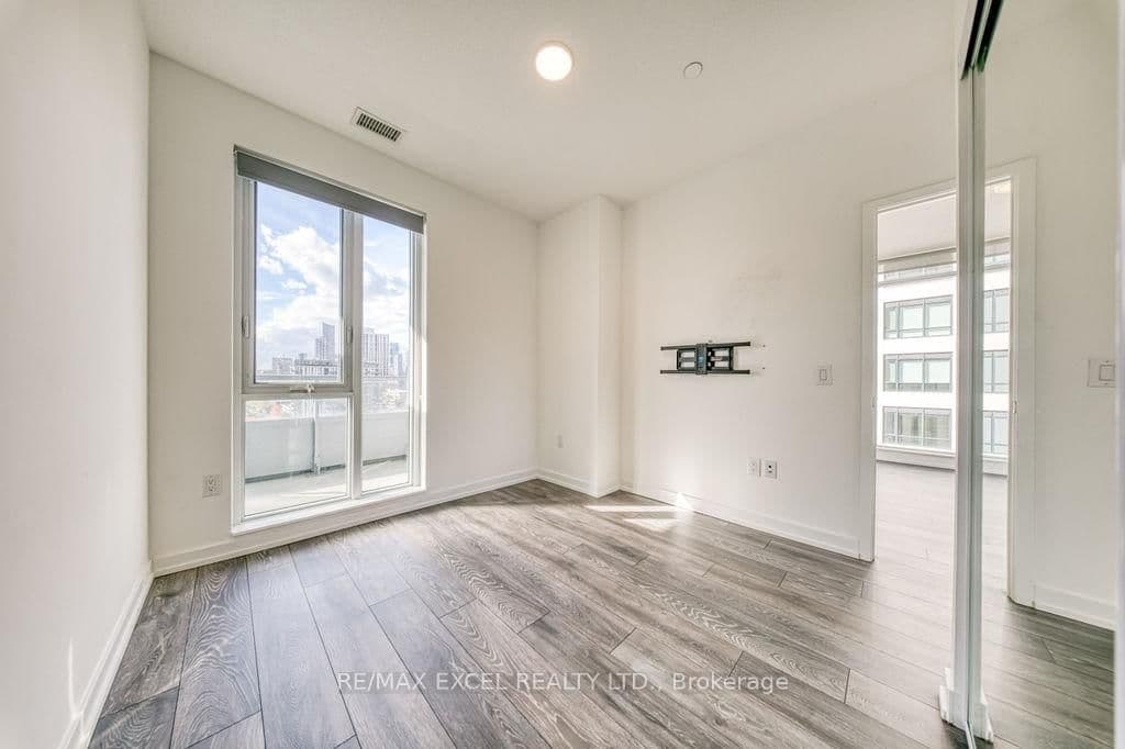 225 Sumach Street, Unit 1009 thumbnail 40