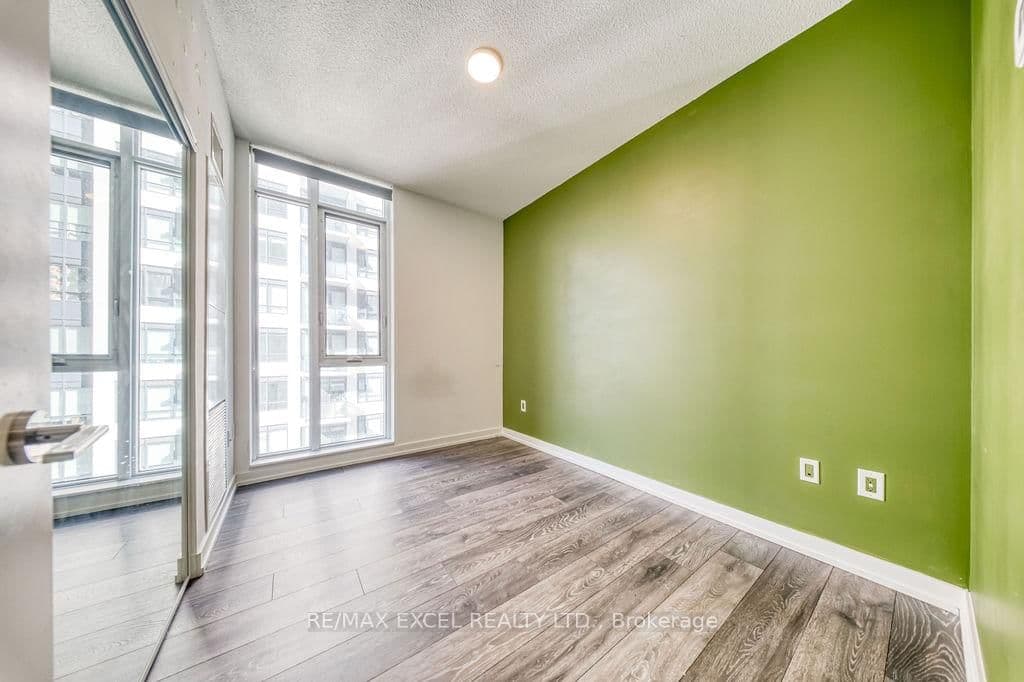 225 Sumach Street, Unit 1009 thumbnail 43