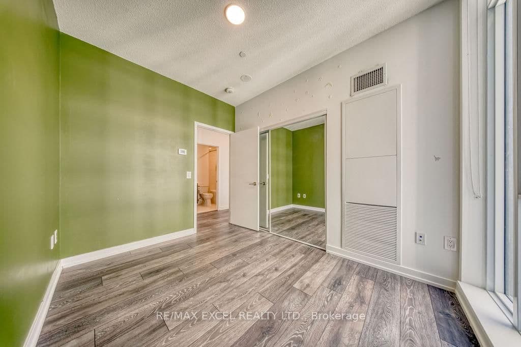 225 Sumach Street, Unit 1009 thumbnail 44