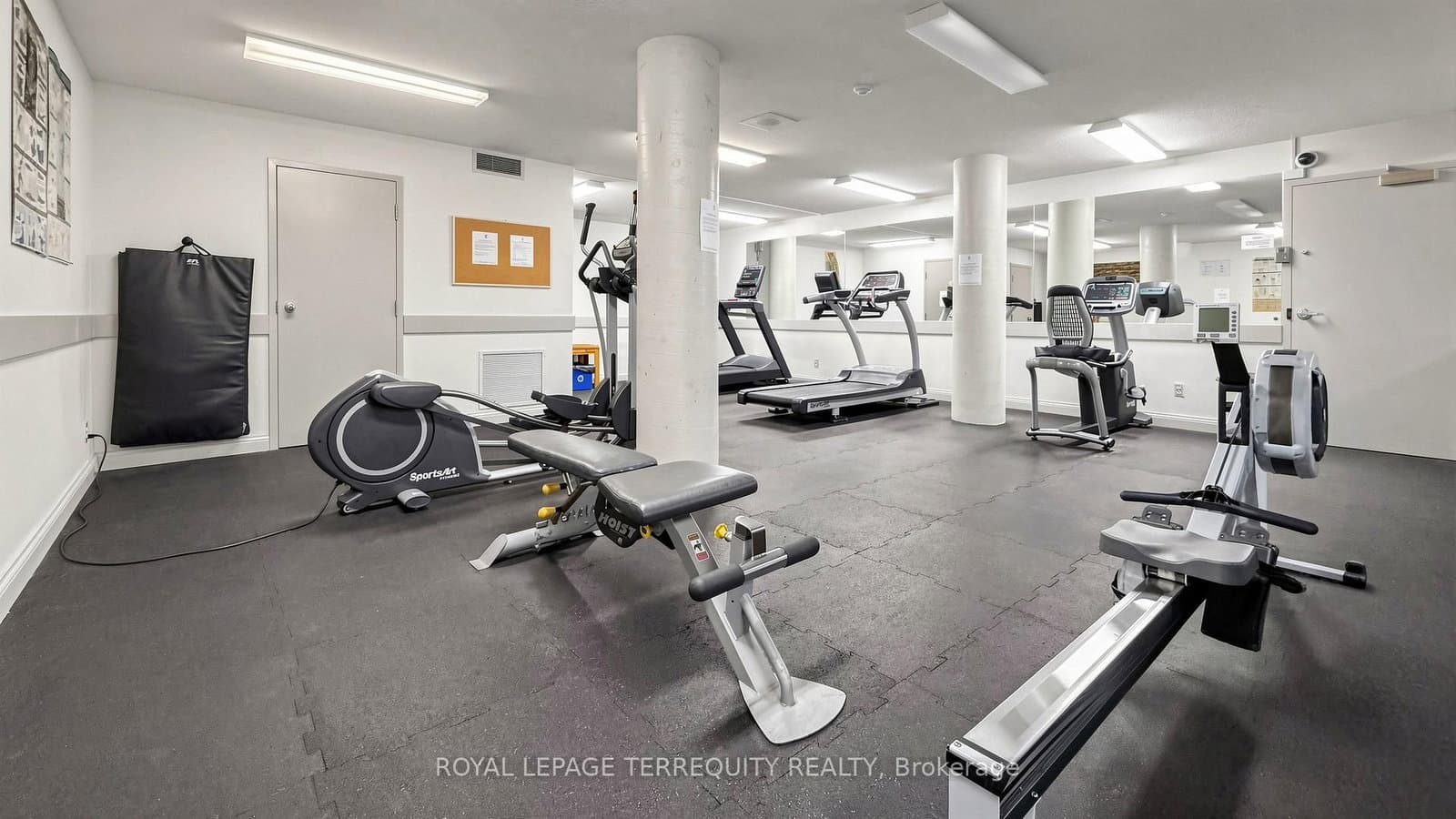 92 King Street E, Unit 220 thumbnail 32