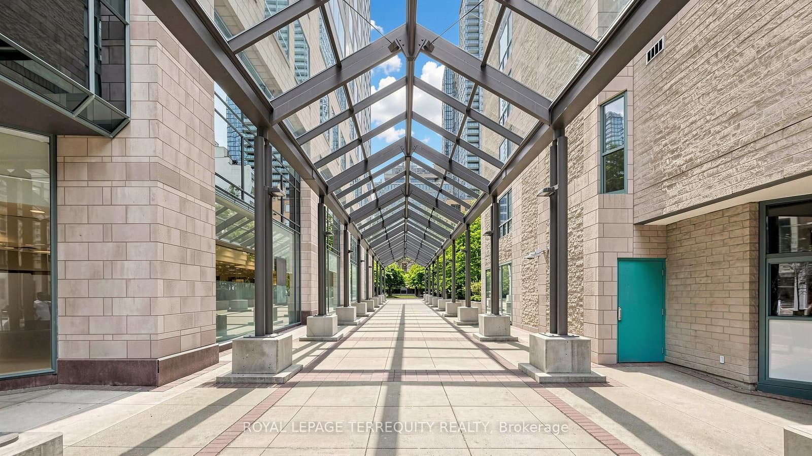 92 King Street E, Unit 220 thumbnail 39