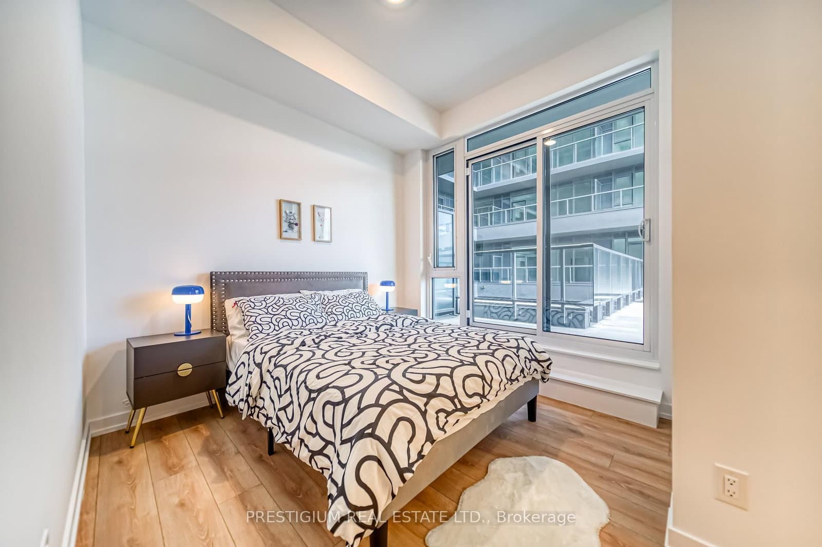 500 Dupont Street, Unit 303 thumbnail 20
