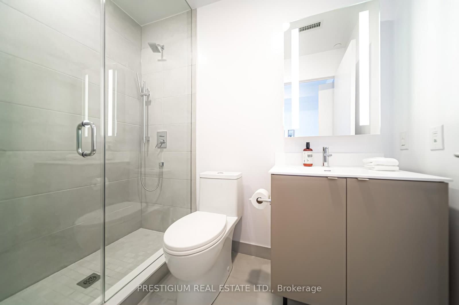 500 Dupont Street, Unit 303 thumbnail 21