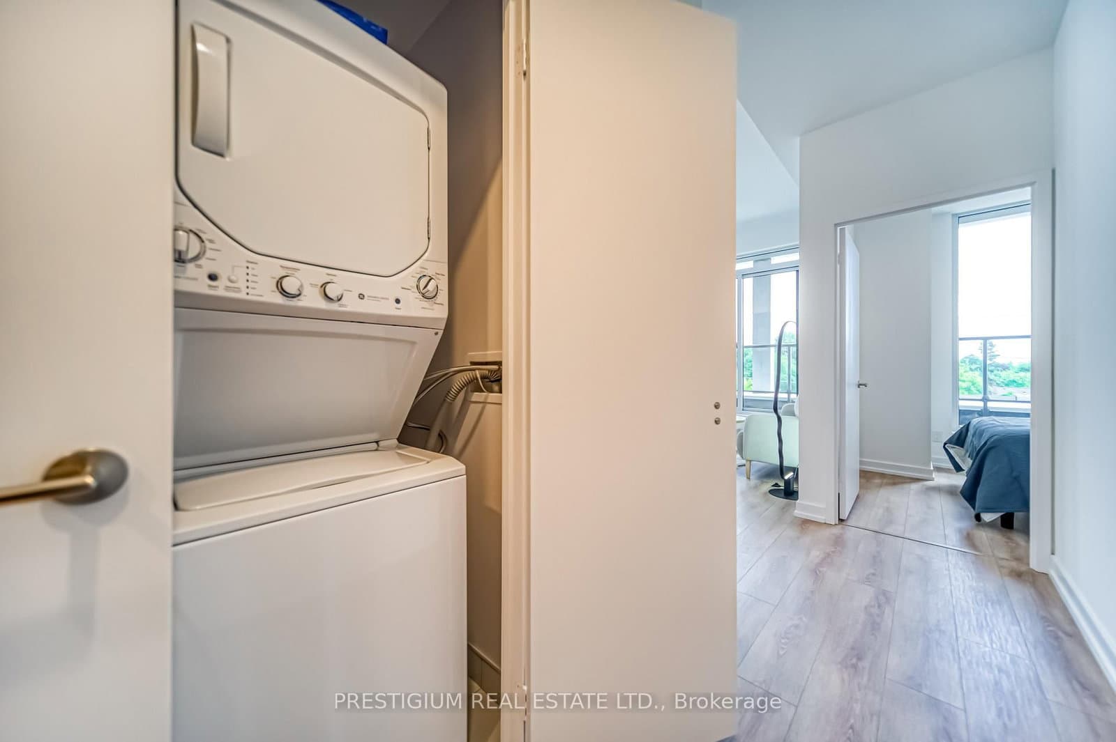 500 Dupont Street, Unit 303 thumbnail 23