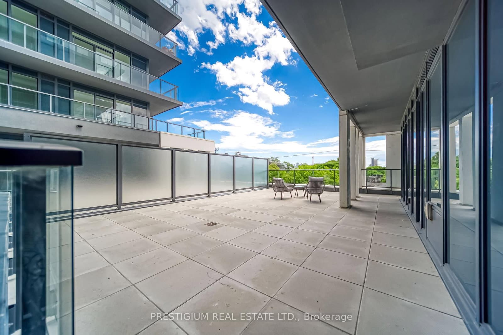 500 Dupont Street, Unit 303 thumbnail 24