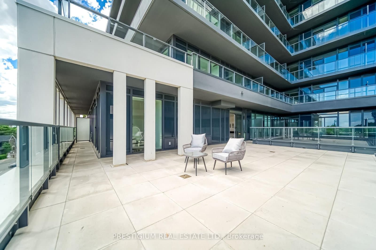 500 Dupont Street, Unit 303 thumbnail 26