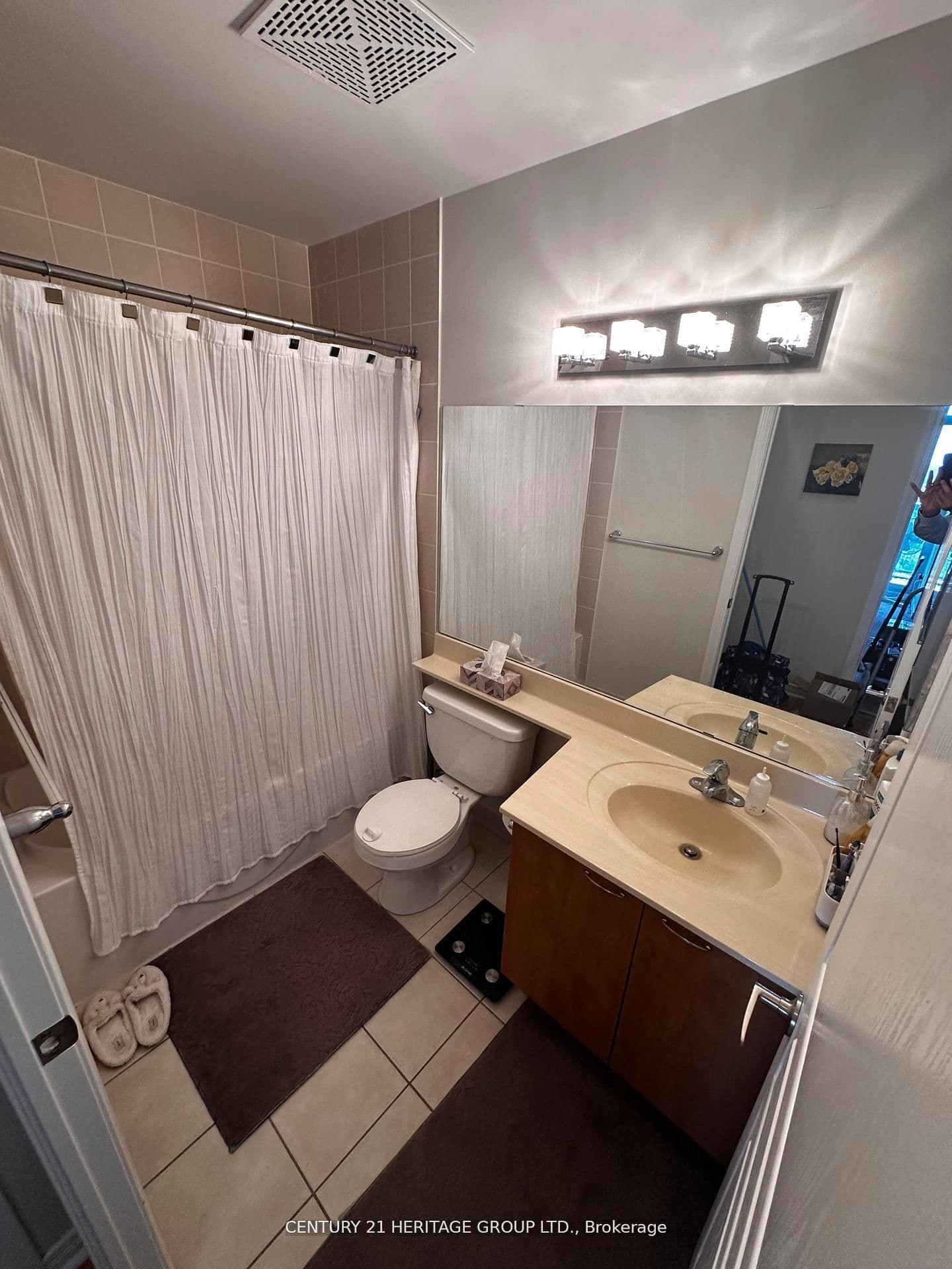 509 Beecroft Road, Unit 2206 thumbnail 23