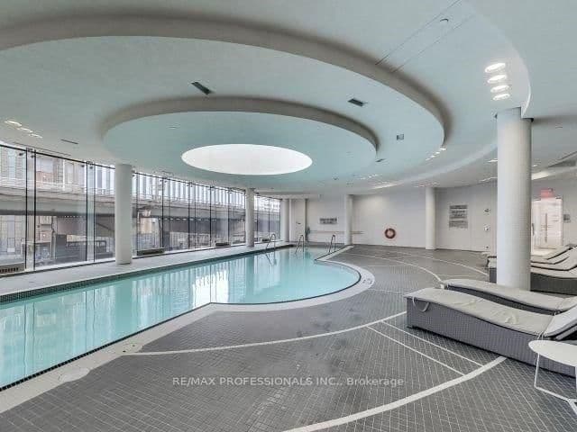 12 York Street, Unit 402 thumbnail 7