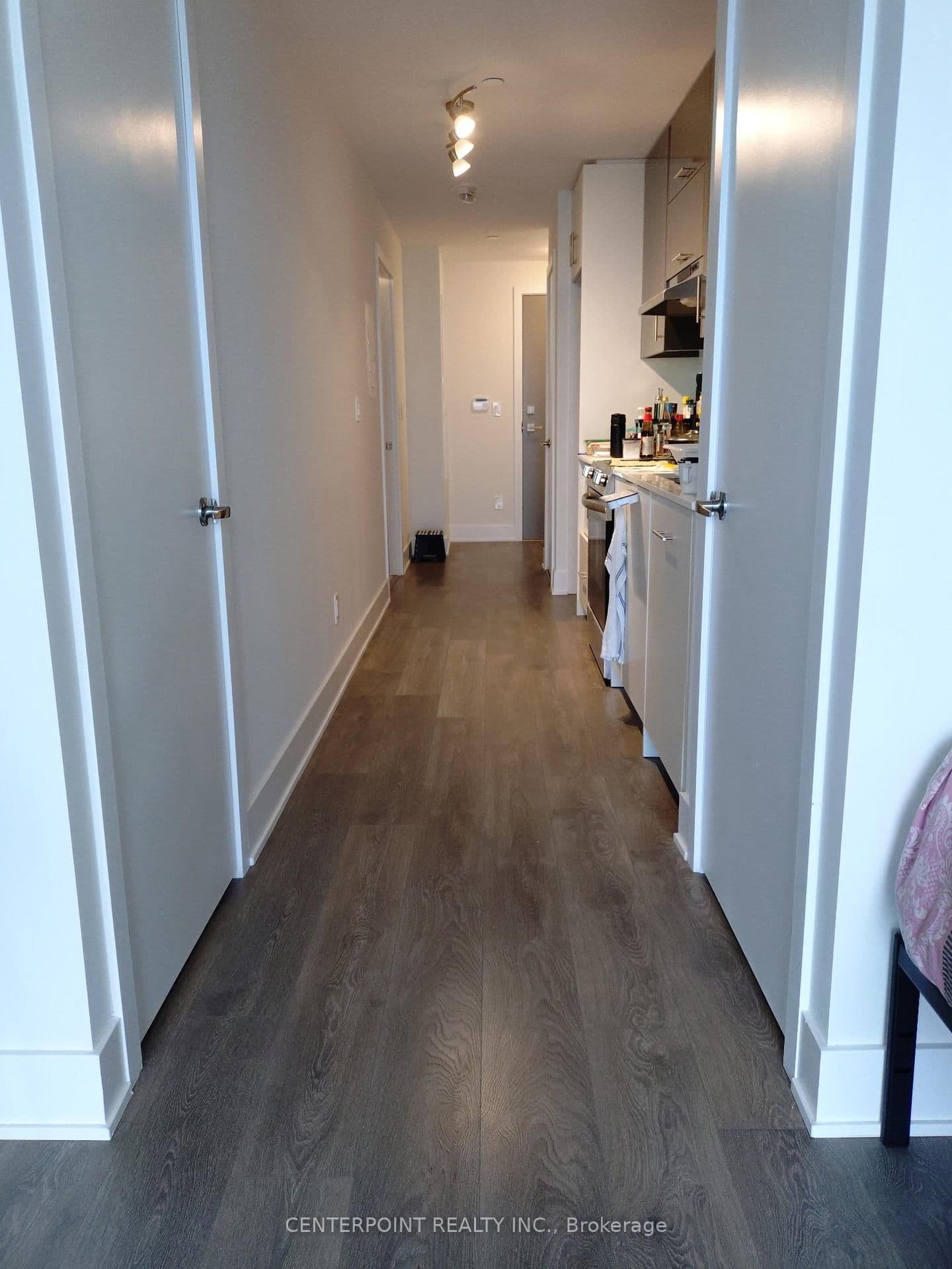 188 Fairview Mall Drive, Unit 1506 thumbnail 14