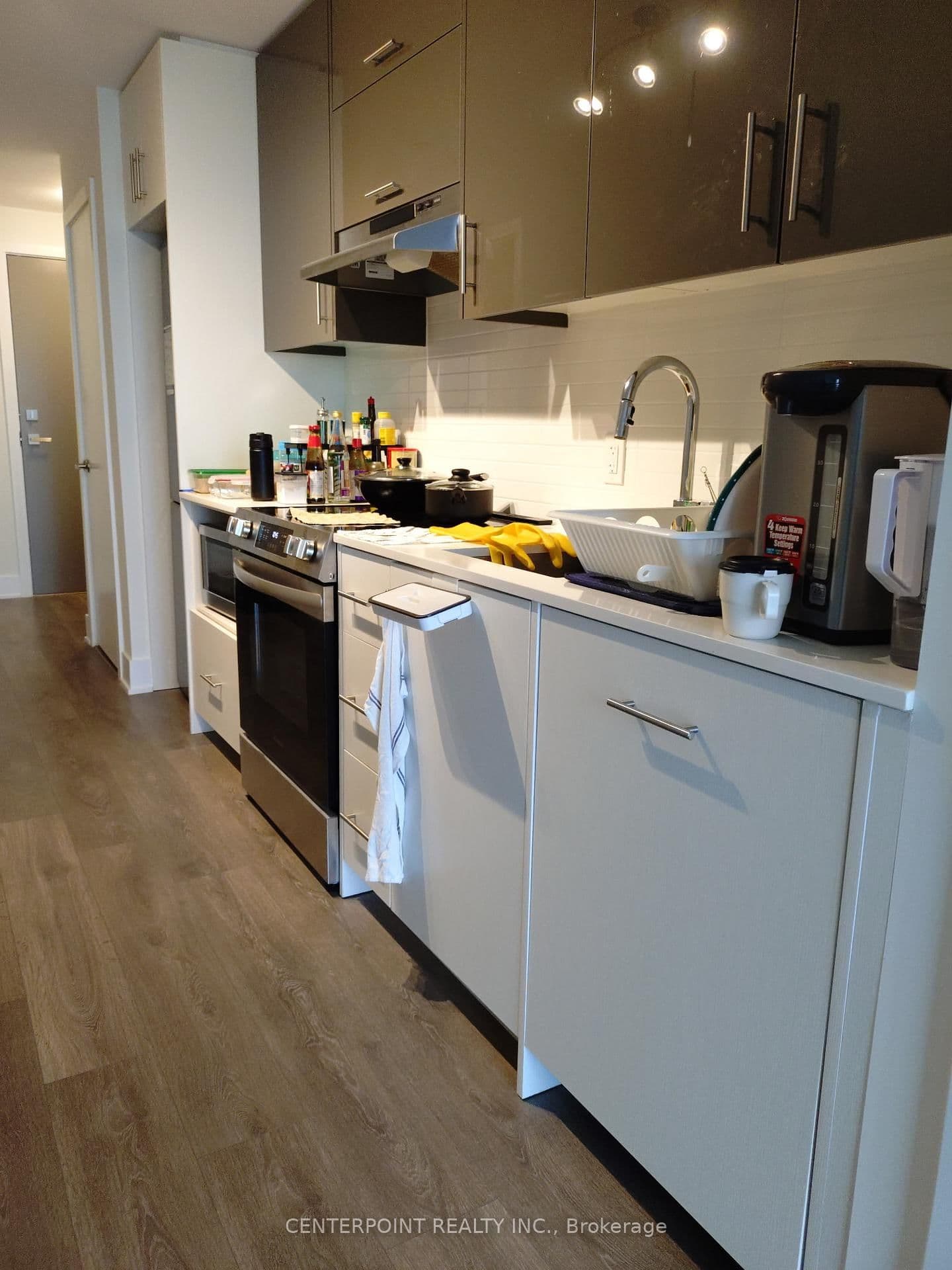 188 Fairview Mall Drive, Unit 1506 thumbnail 7