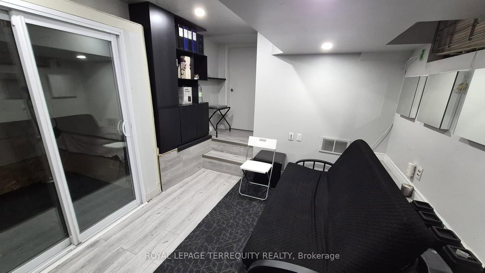 293 Eglinton Avenue E, Unit Lower thumbnail 2