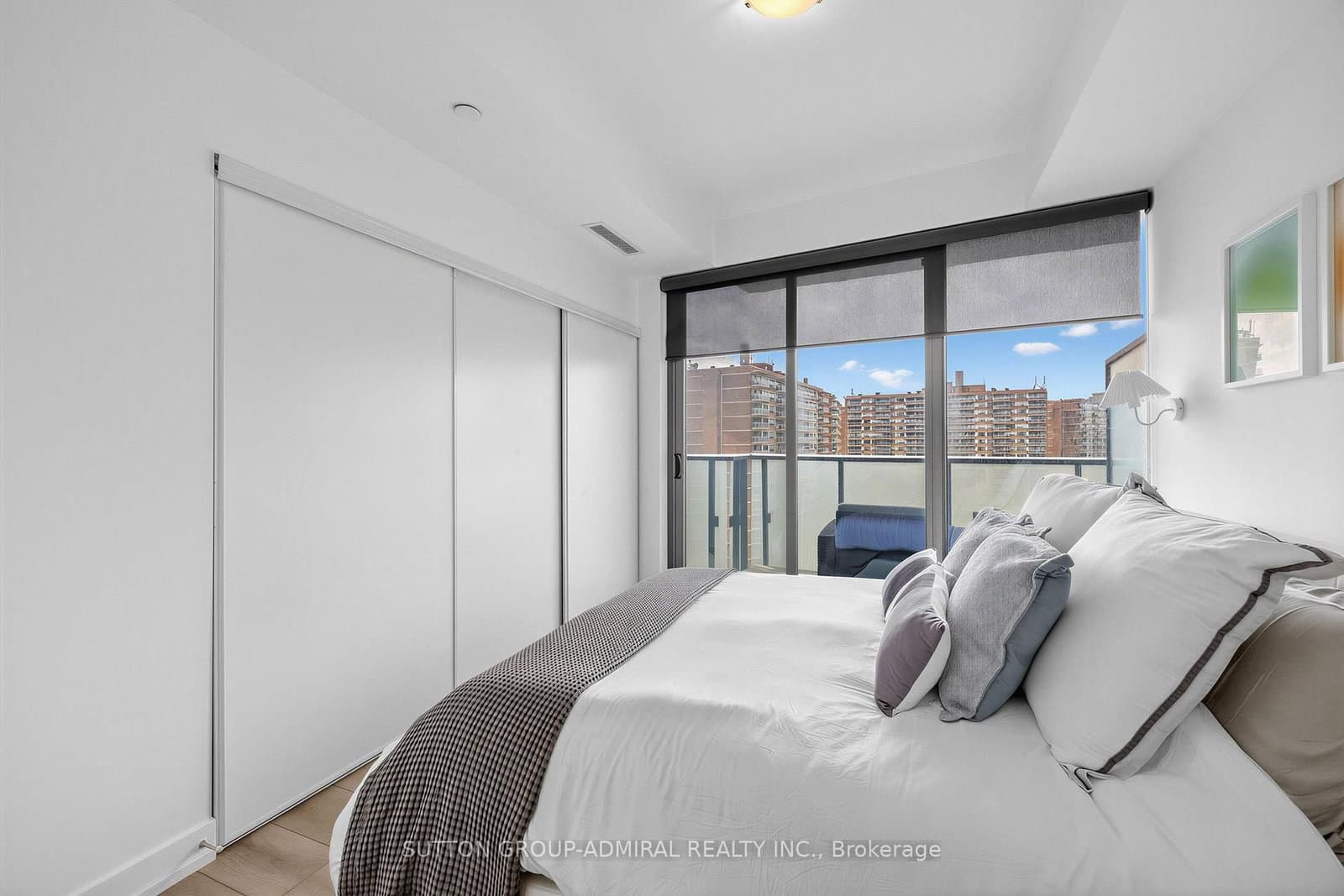 1815 Yonge Street, Unit 1102 thumbnail 16