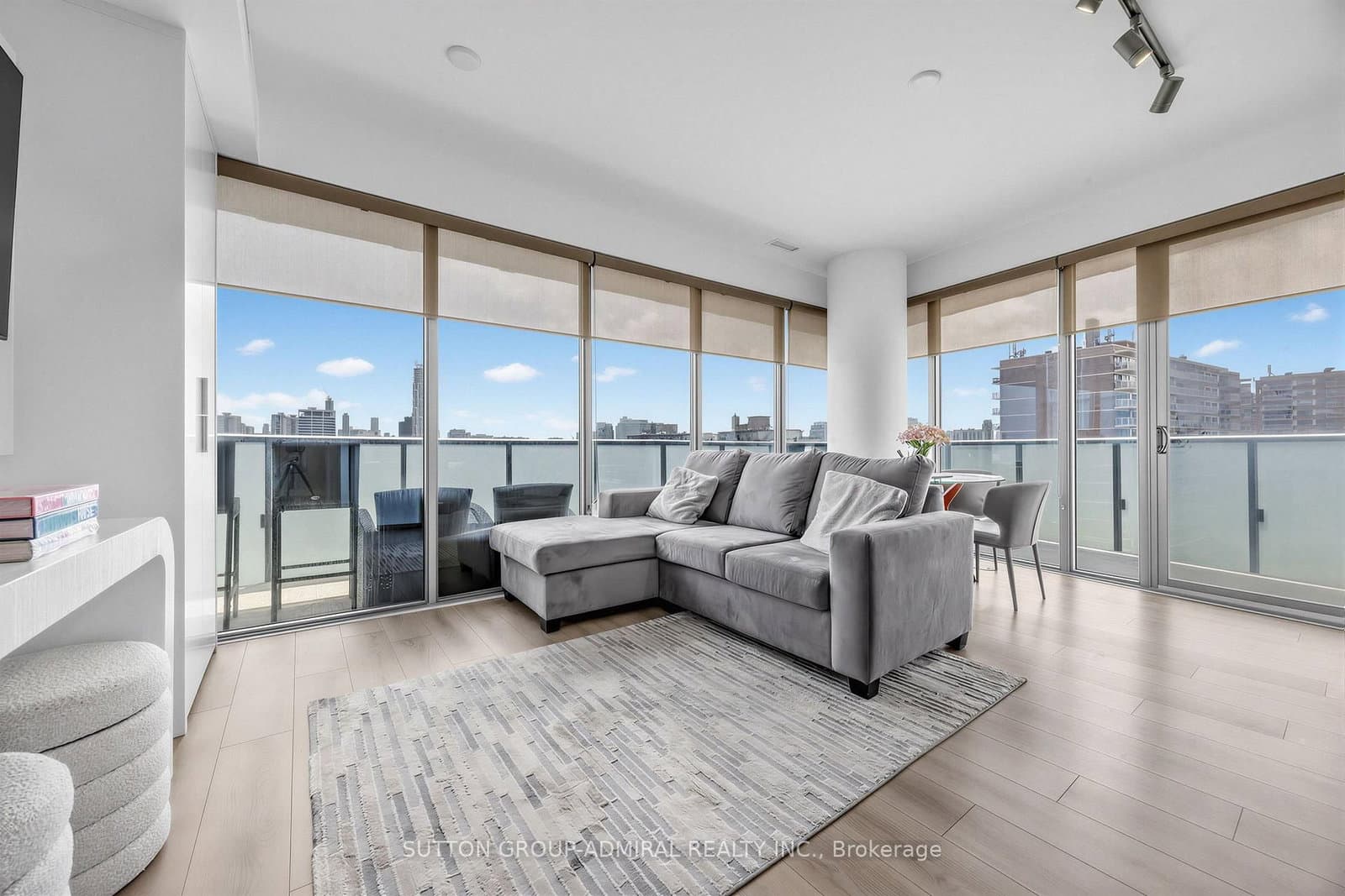 1815 Yonge Street, Unit 1102 thumbnail 3