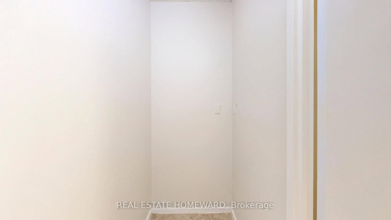 77 Maitland Place, Unit 409 thumbnail 8