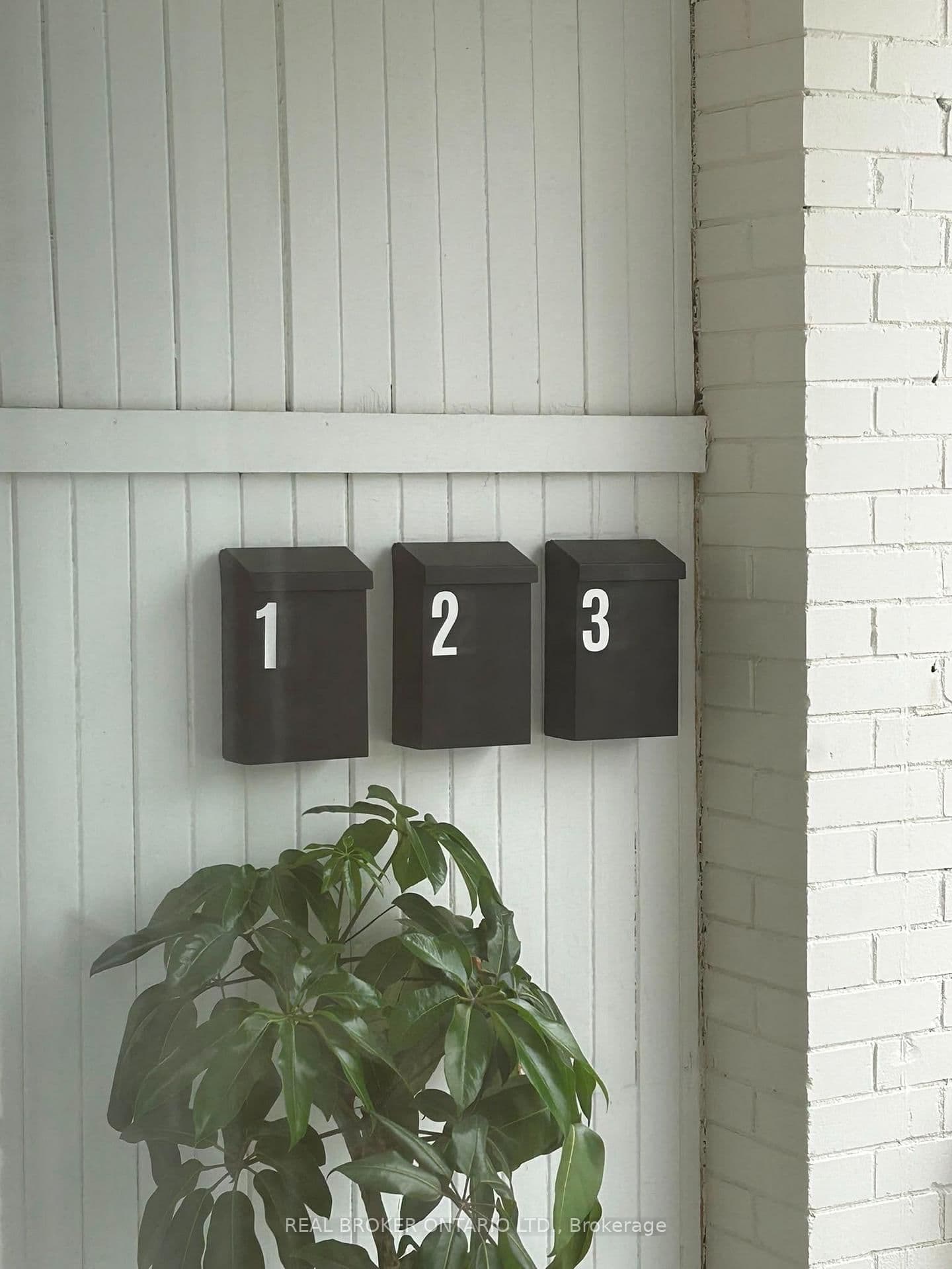 659 Vaughan Road, Unit 2 thumbnail 2