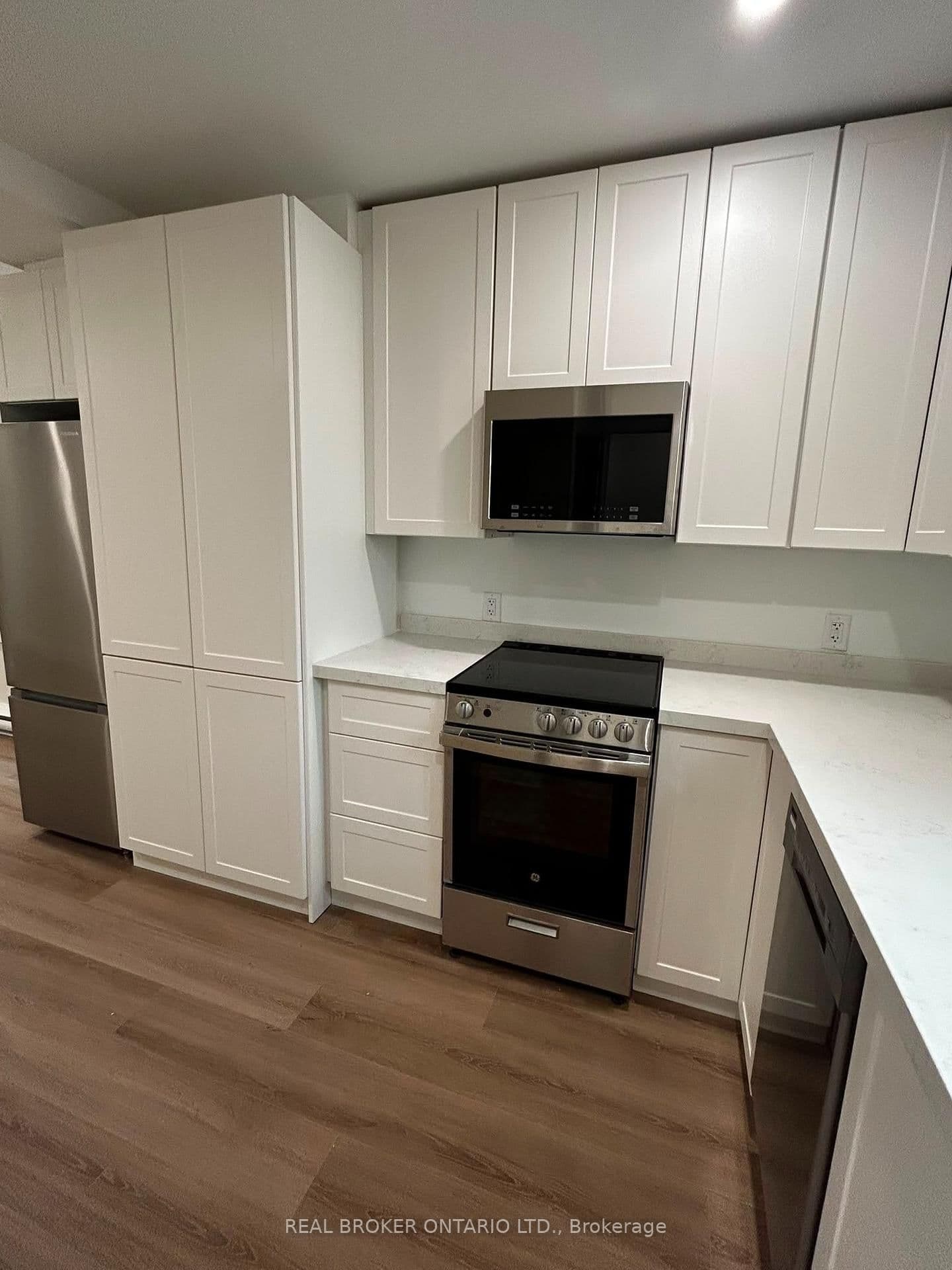 659 Vaughan Road, Unit 2 thumbnail 9
