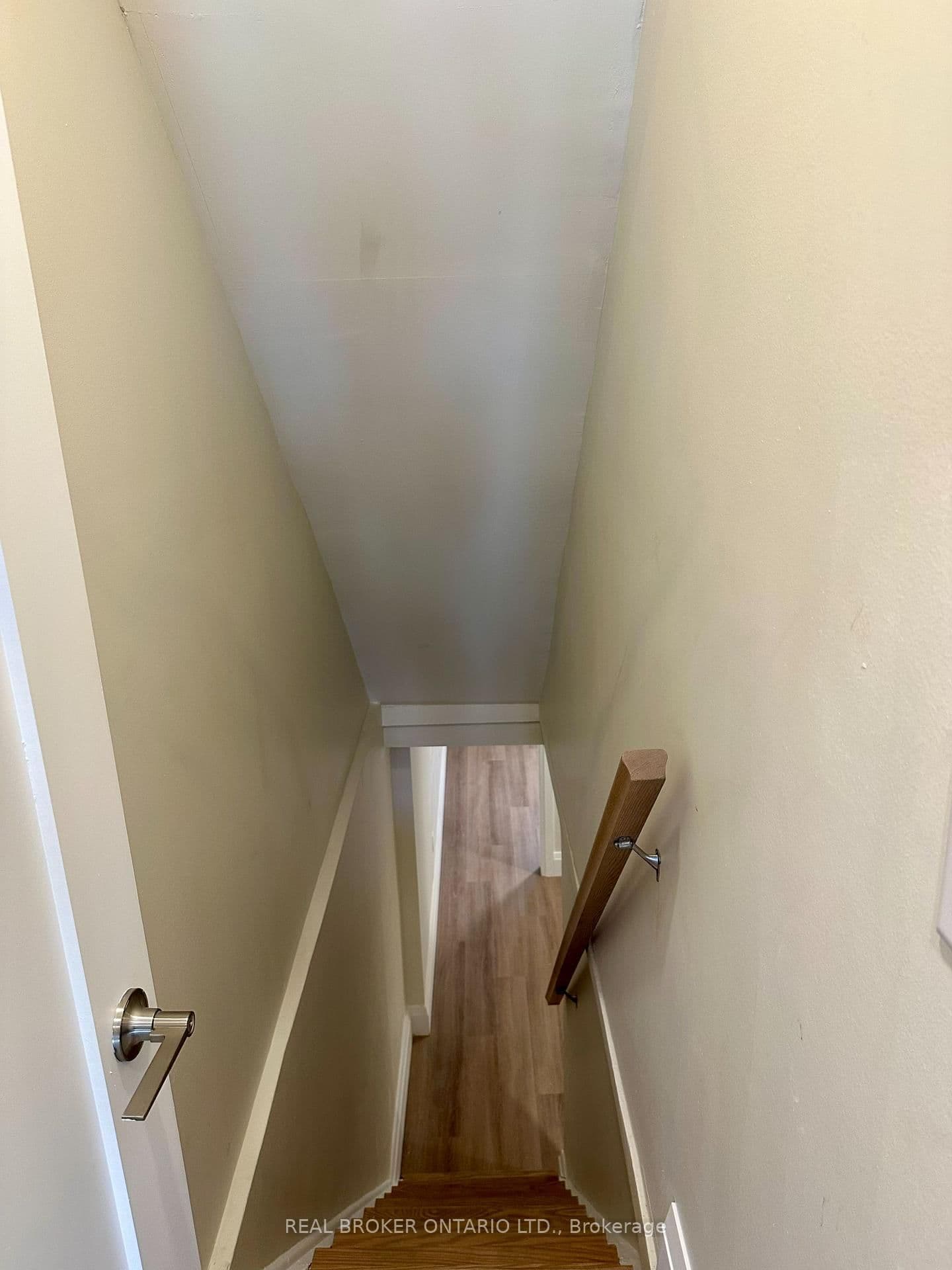 659 Vaughan Road, Unit 3 thumbnail 3