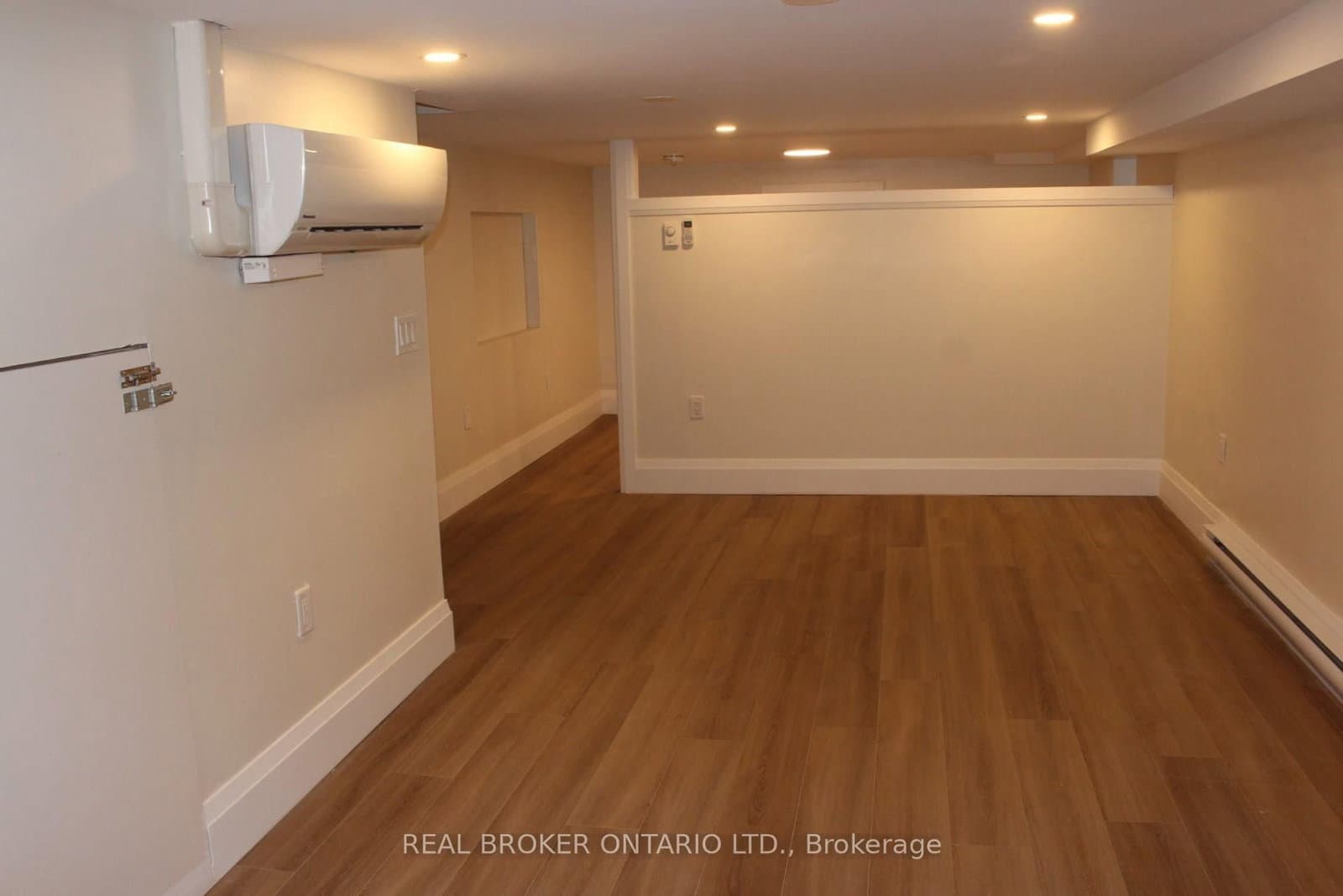 659 Vaughan Road, Unit 3 thumbnail 4