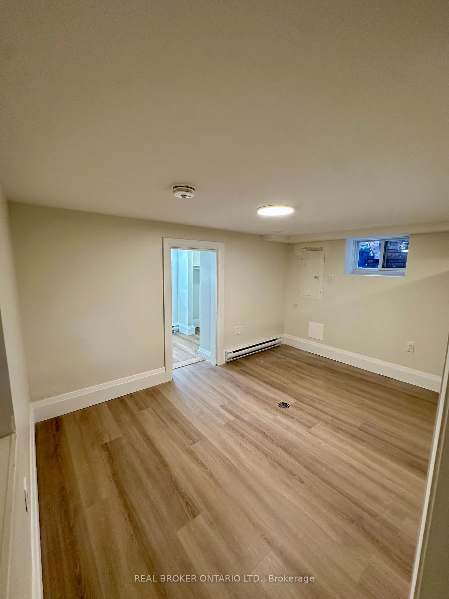 659 Vaughan Road, Unit 3 thumbnail 5