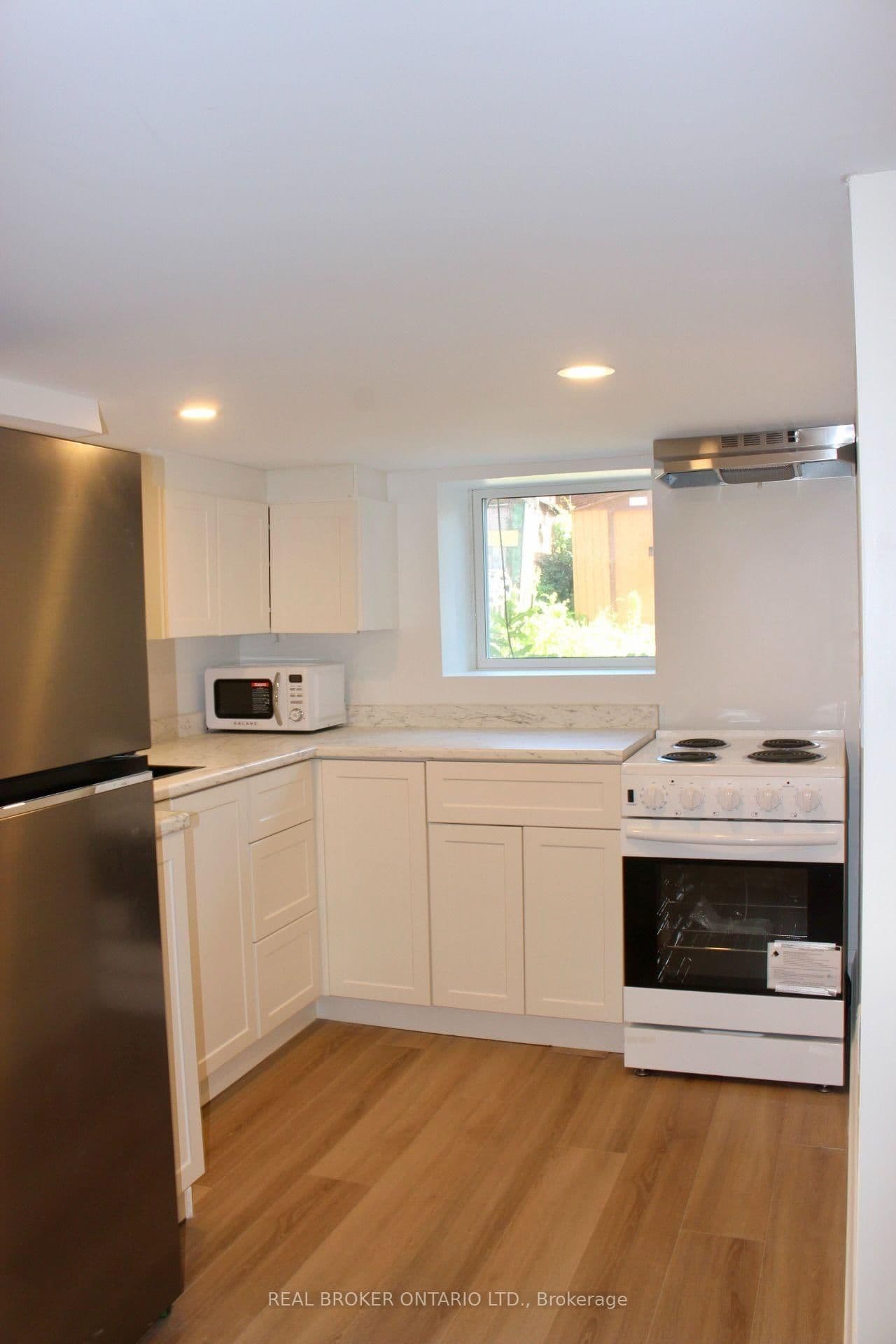 659 Vaughan Road, Unit 3 thumbnail 8