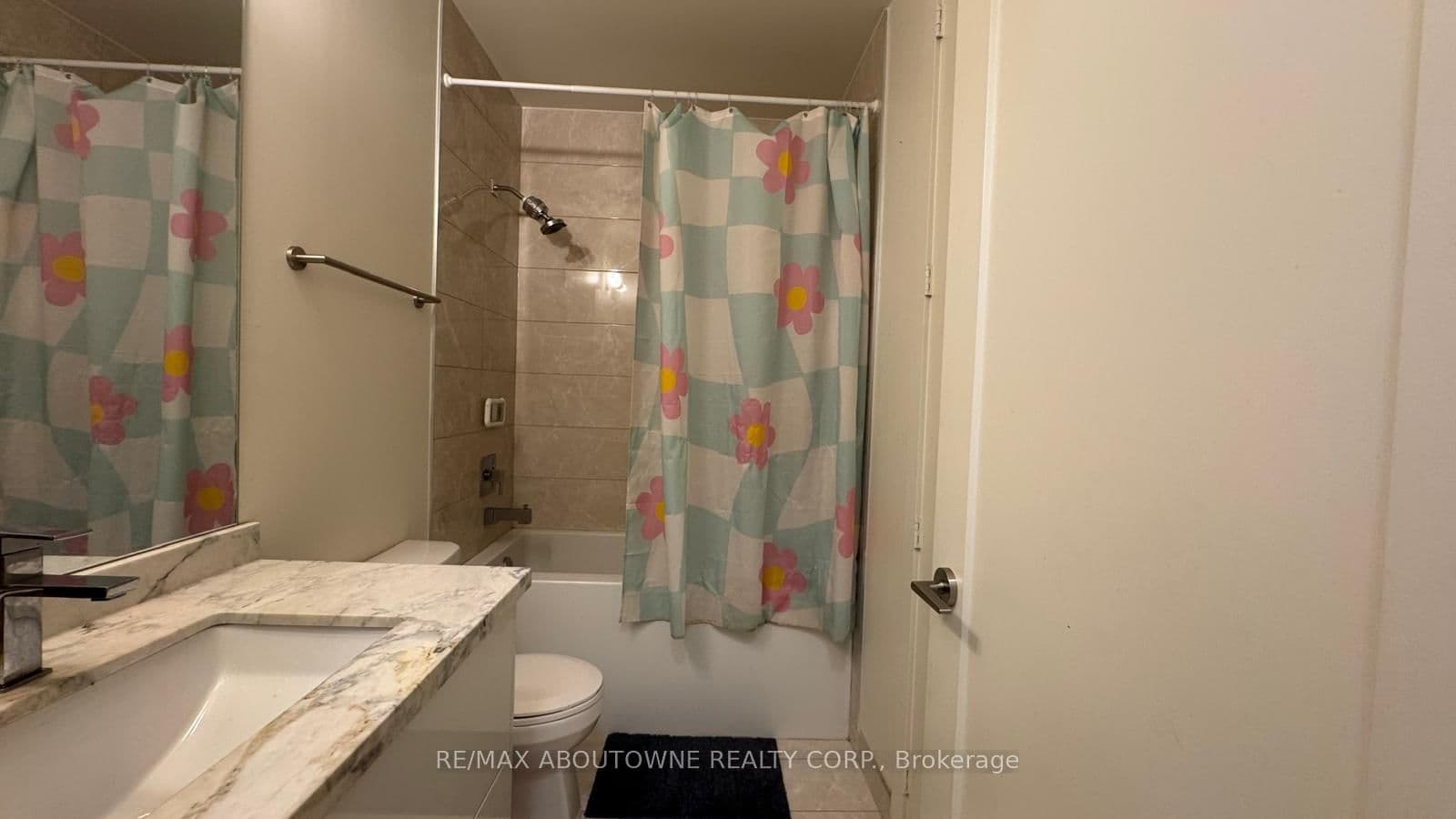 330 Richmond Street W, Unit 207 thumbnail 10