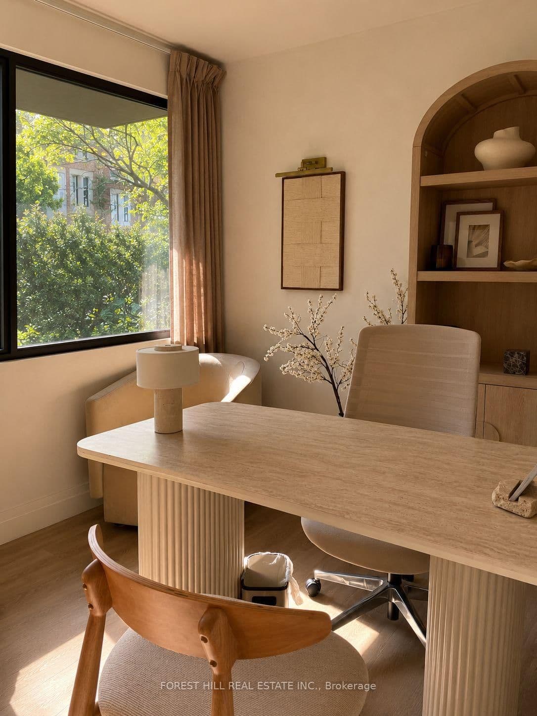 315 Avenue Road, Unit Room 1 thumbnail 2