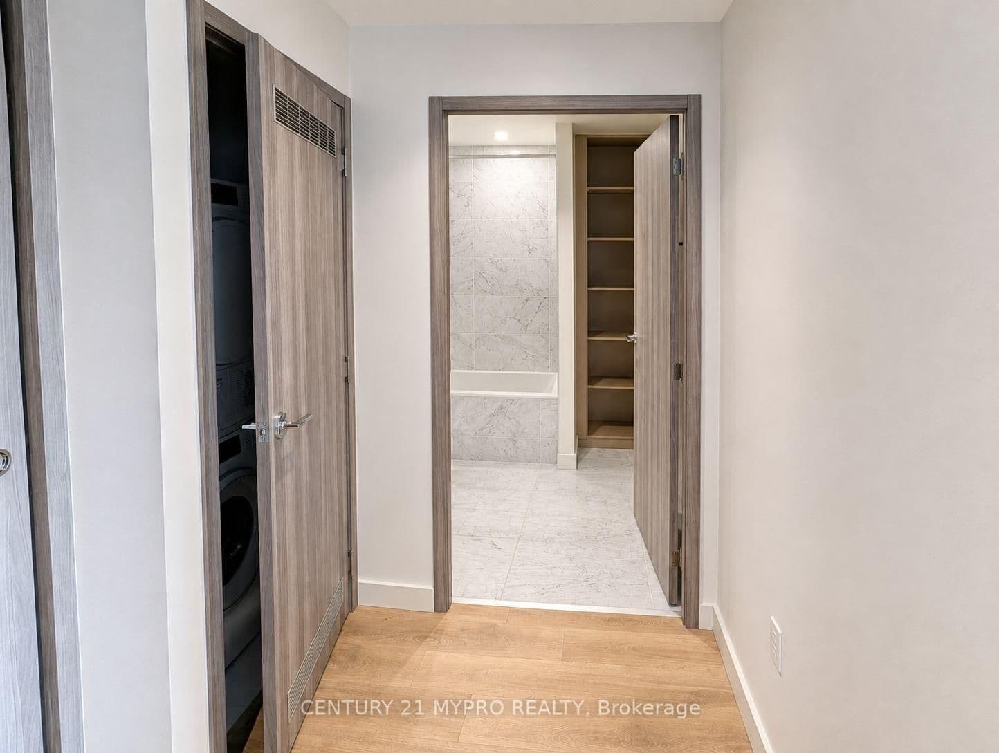 95 Mcmahon Drive, Unit 506 thumbnail 6