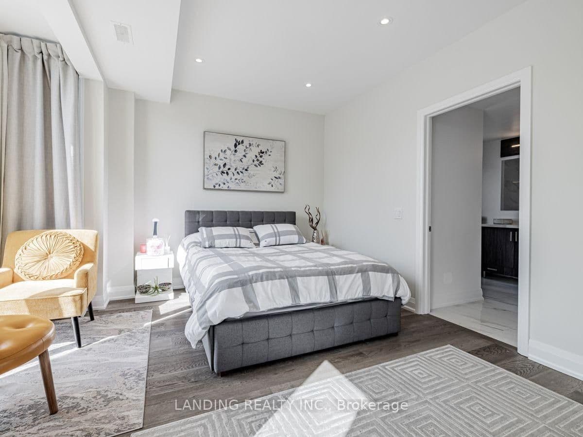 17 Greenbriar Road, Unit 1 thumbnail 12