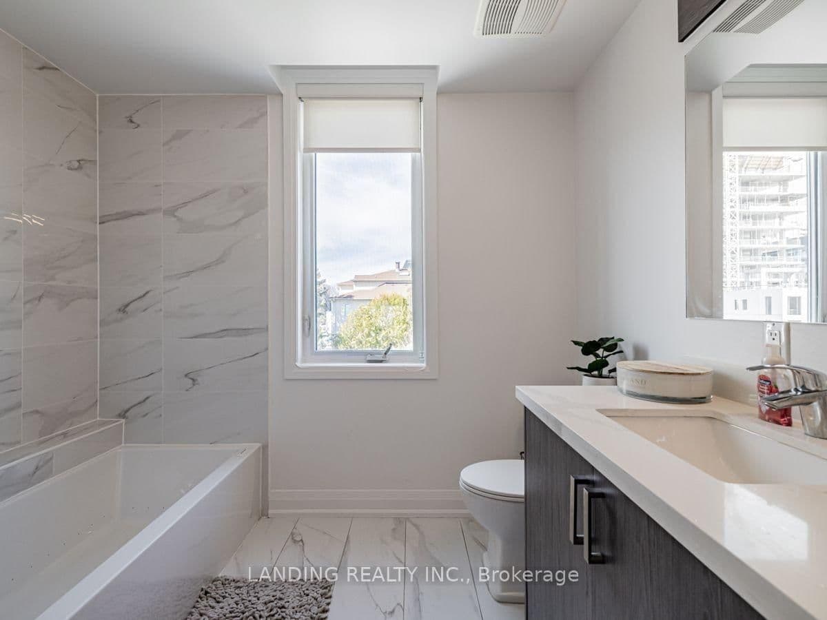 17 Greenbriar Road, Unit 1 thumbnail 18