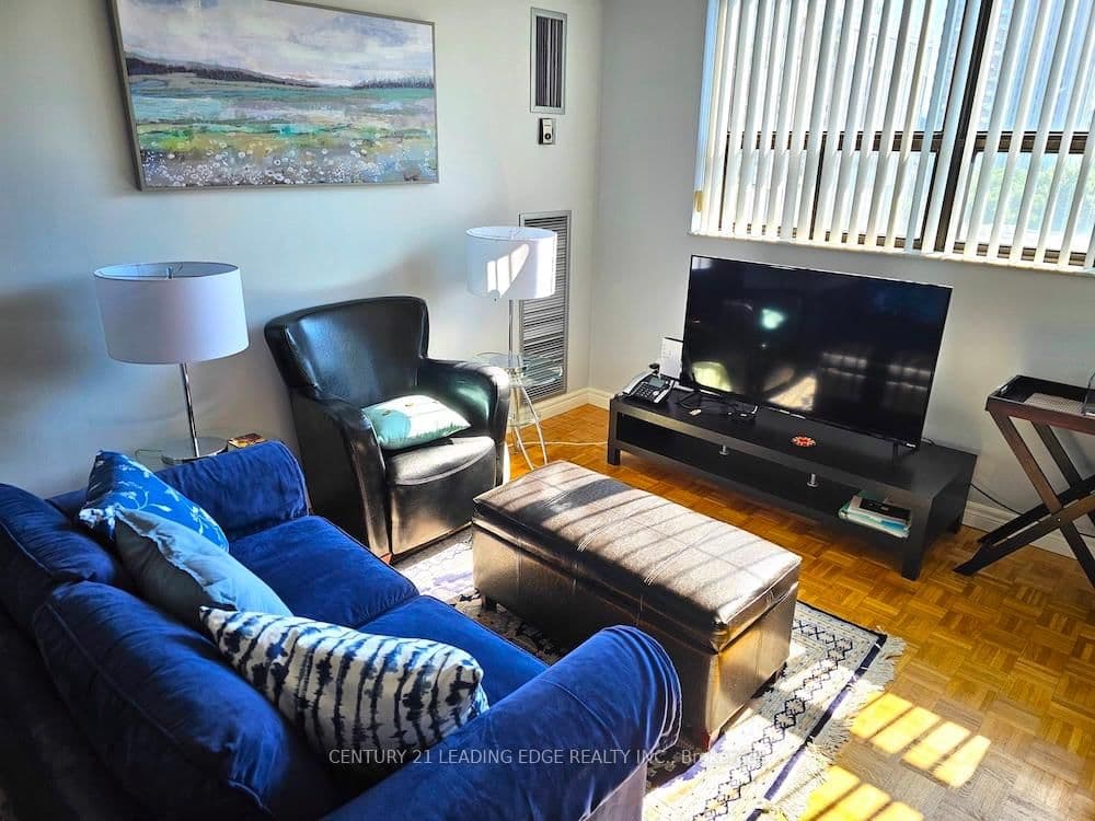 80 St Patrick Street, Unit 913 thumbnail 11