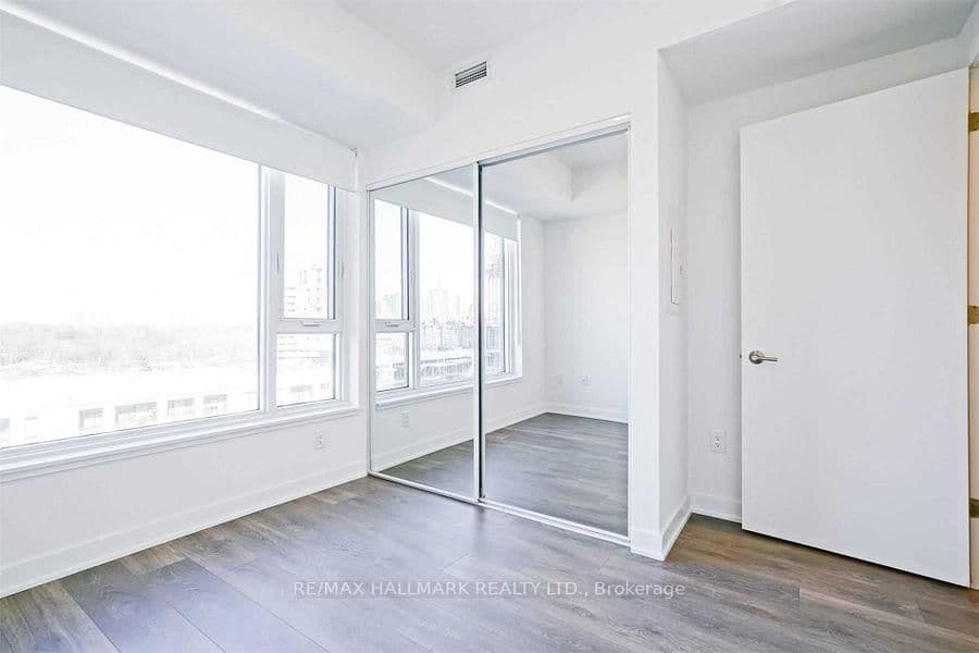35 Tubman Avenue, Unit 921 thumbnail 11