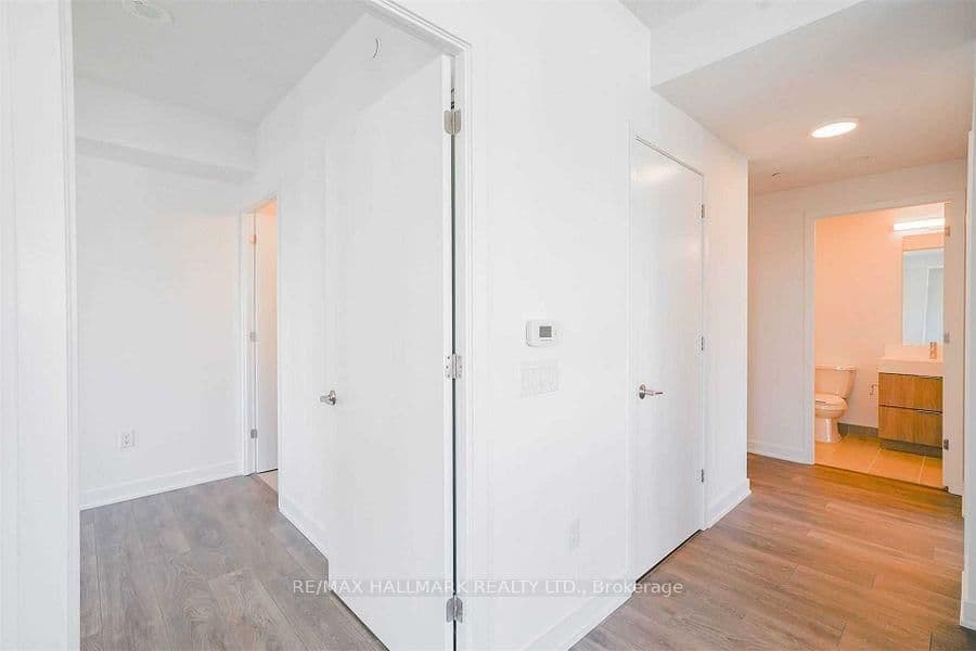 35 Tubman Avenue, Unit 921 thumbnail 12