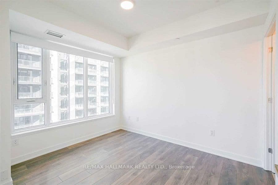 35 Tubman Avenue, Unit 921 thumbnail 13
